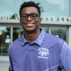 Deji Headshot Photo